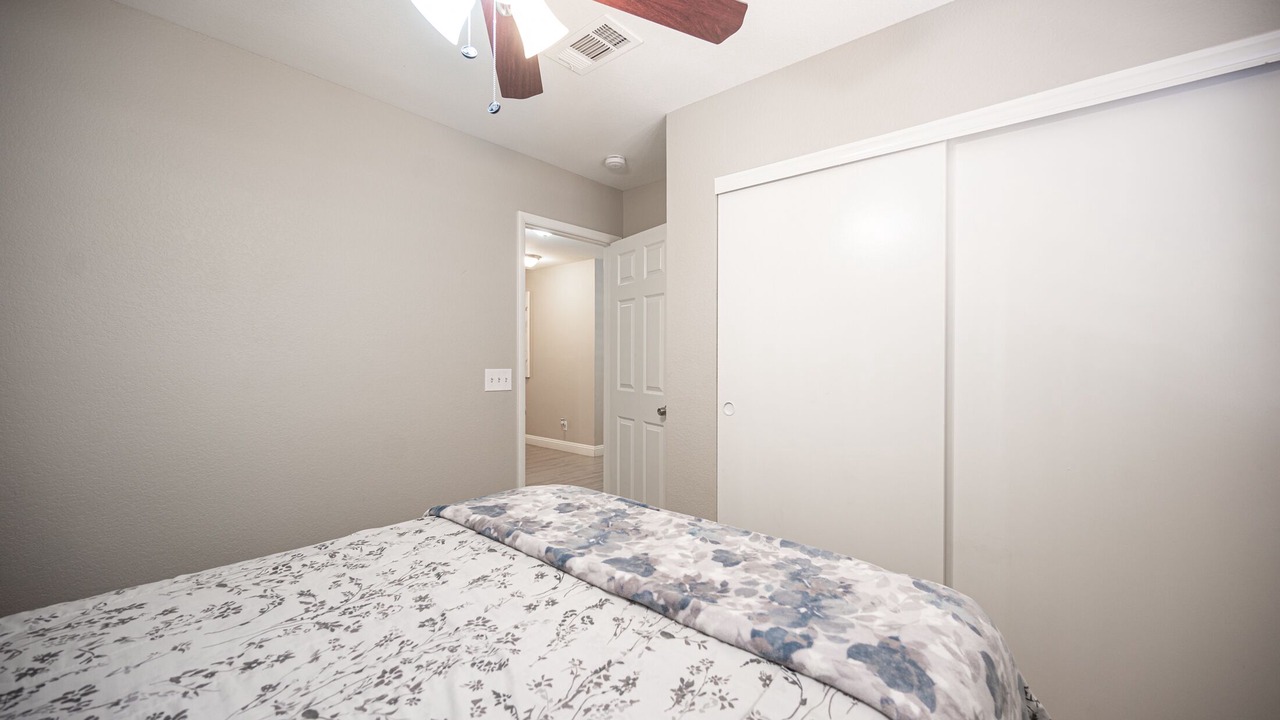 Photo of Bedroom in Green Valley