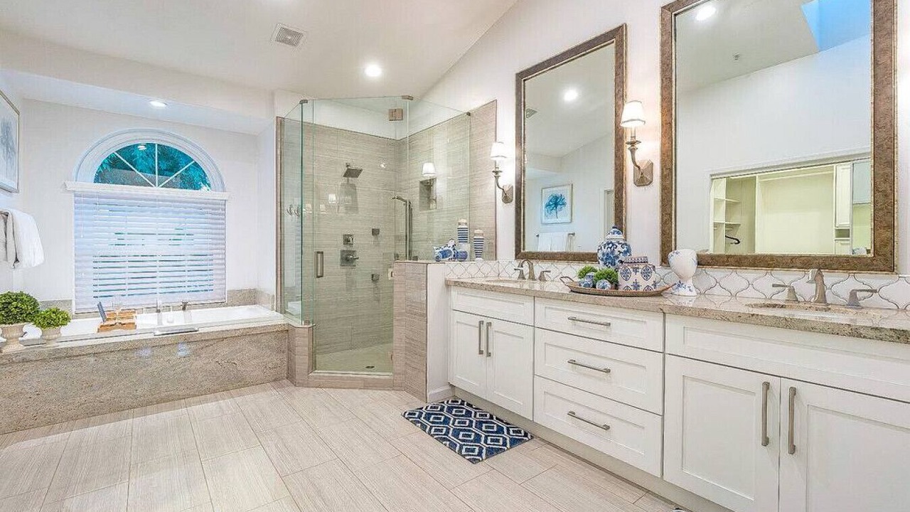 Photo of Bathroom in Paradise Valley Ranchos