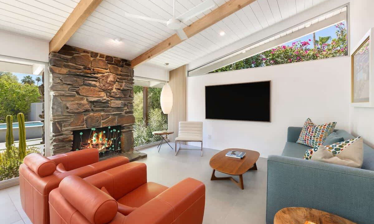Photo of Livingroom in Twin Palms