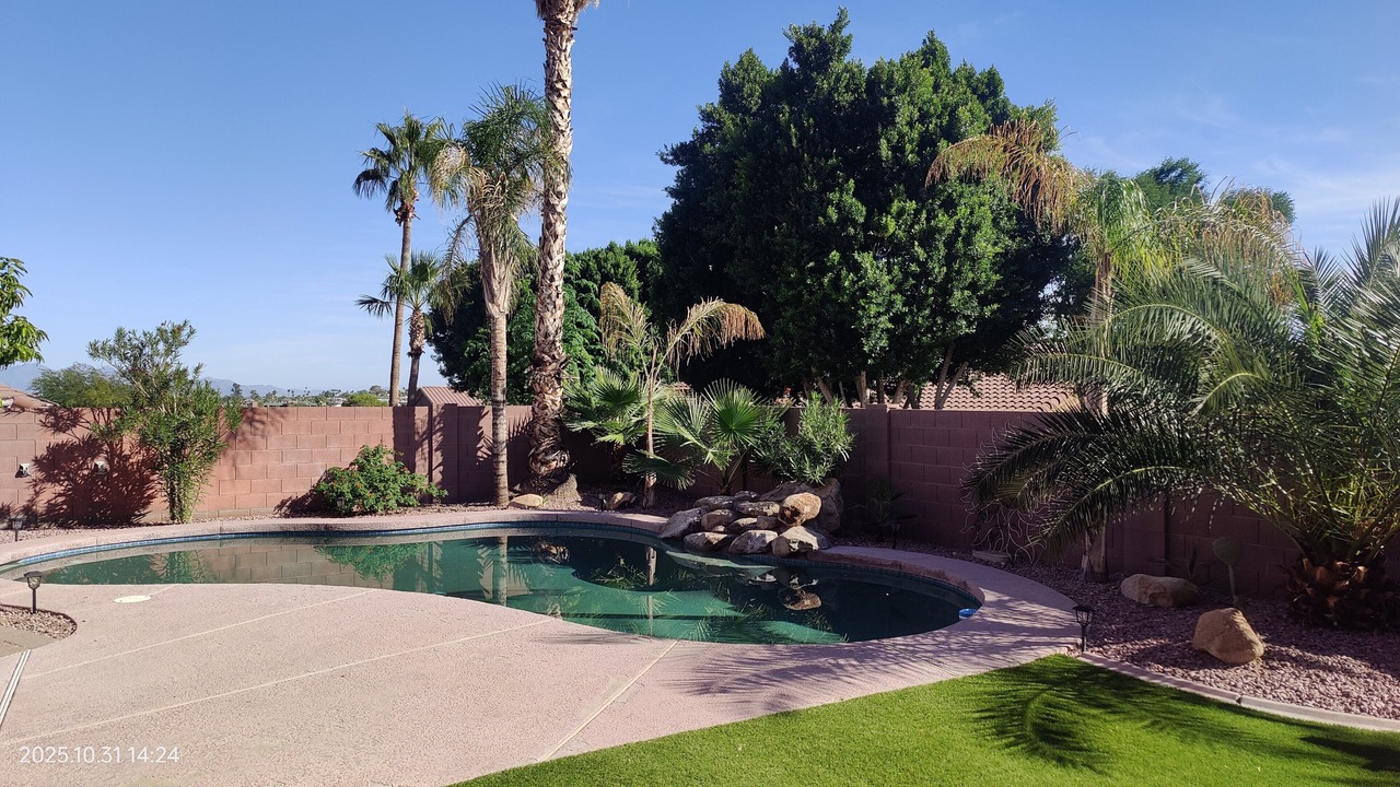 Photo of Outdoor in Paradise Valley Village