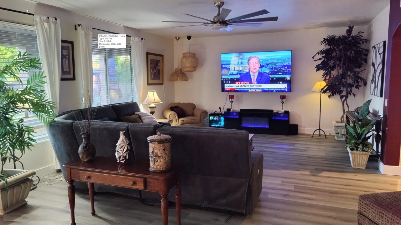 Photo of Livingroom in Paradise Valley Village