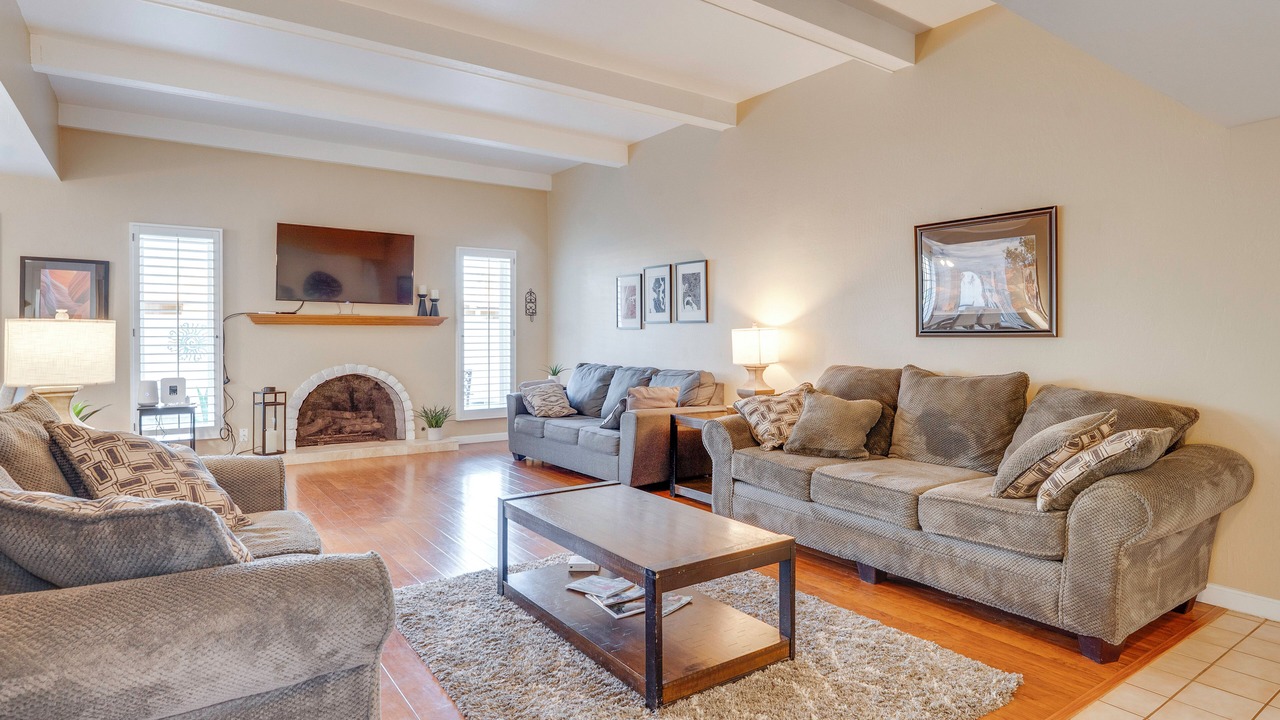 Photo of Livingroom in Litchfield Park