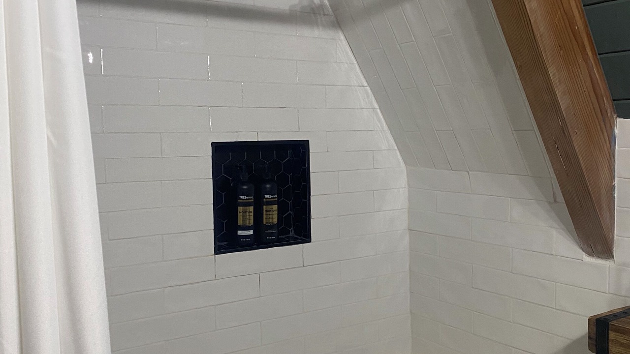 Photo of Bathroom in Strawberry