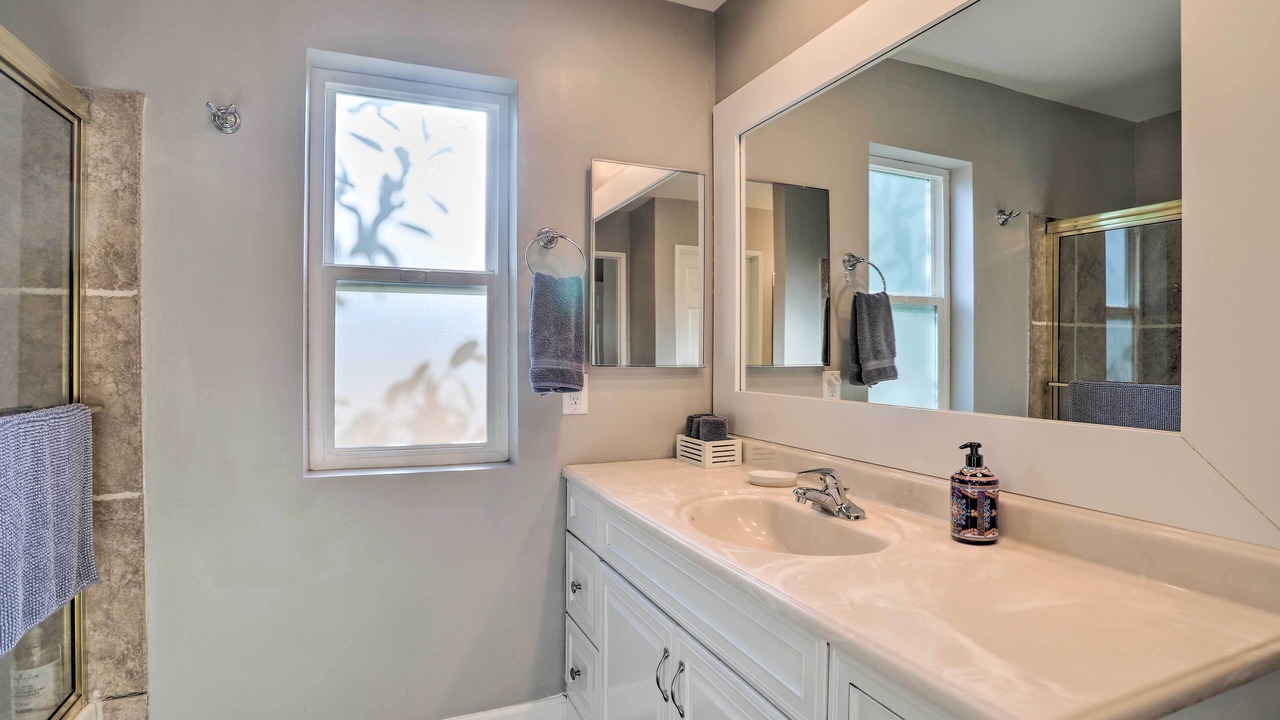 Photo of Bathroom in La Quinta Cove