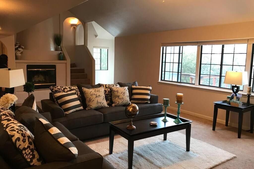 Photo of Livingroom in Three Rivers