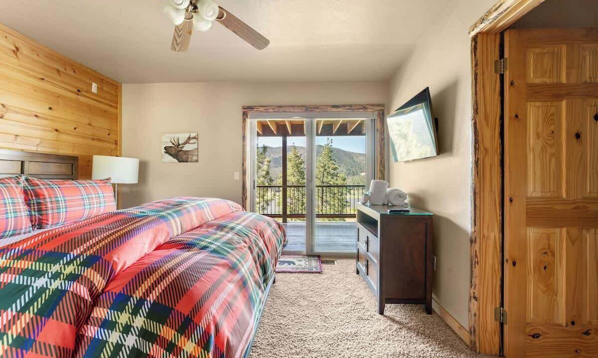 Photo of Bedroom in Castle Glen Estates