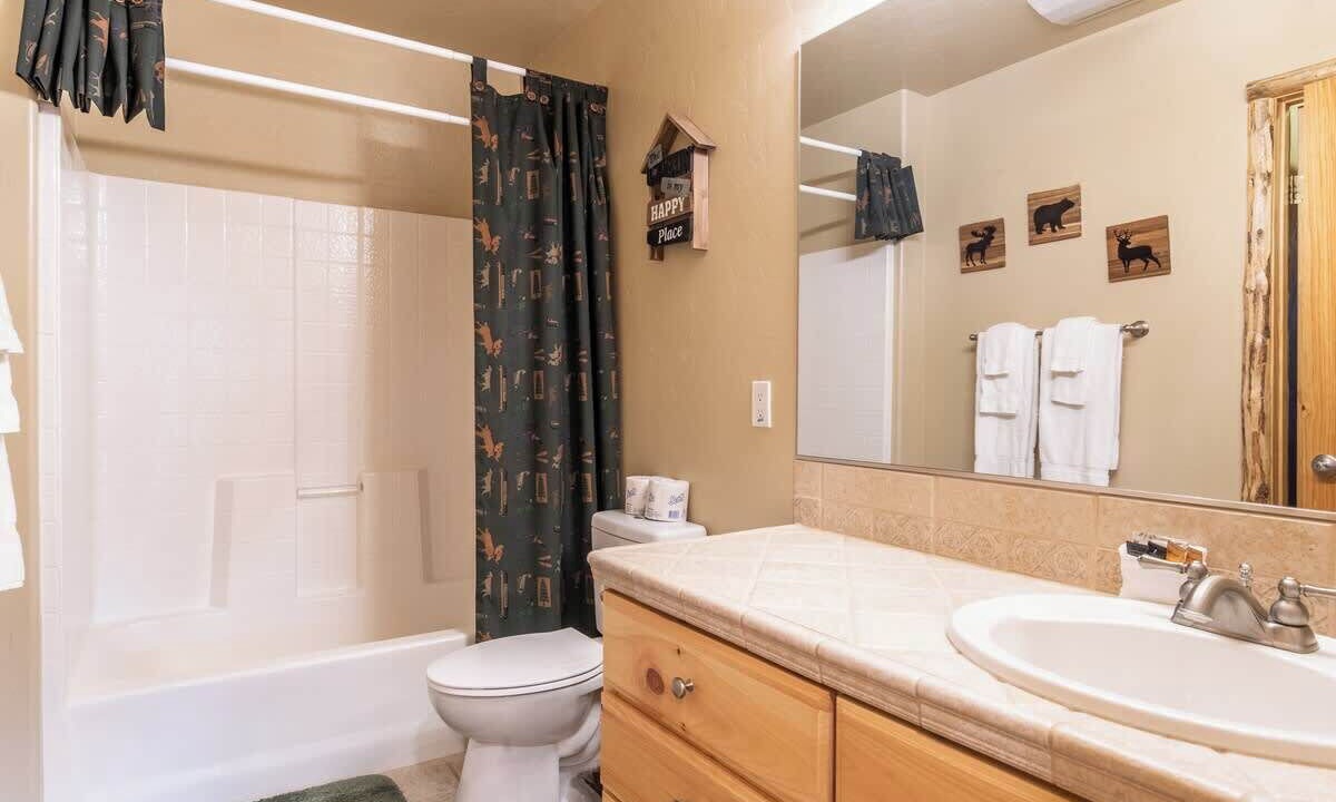 Photo of Bathroom in Castle Glen Estates