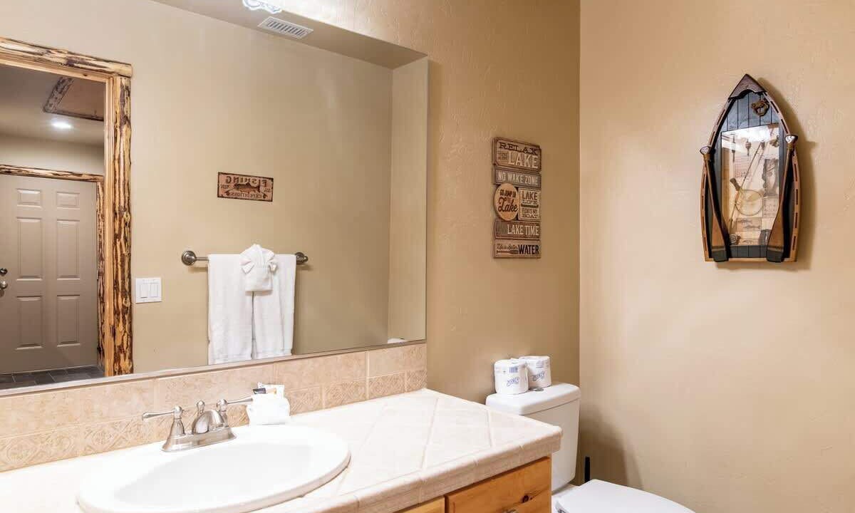 Photo of Bathroom in Castle Glen Estates