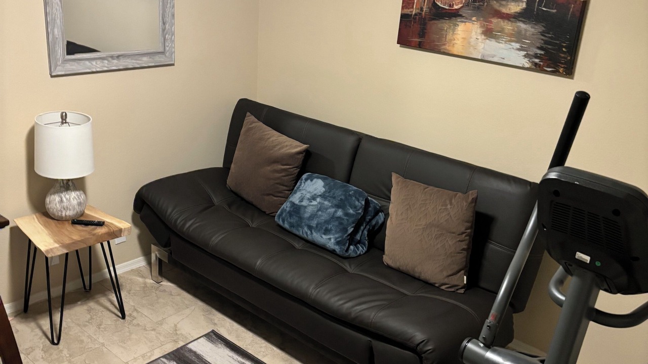 Photo of Livingroom in Tatum Ranch