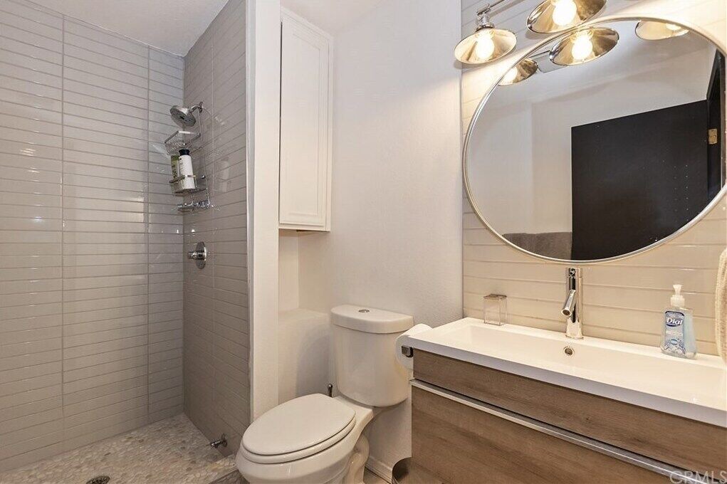Photo of Bathroom in Upper Moonridge