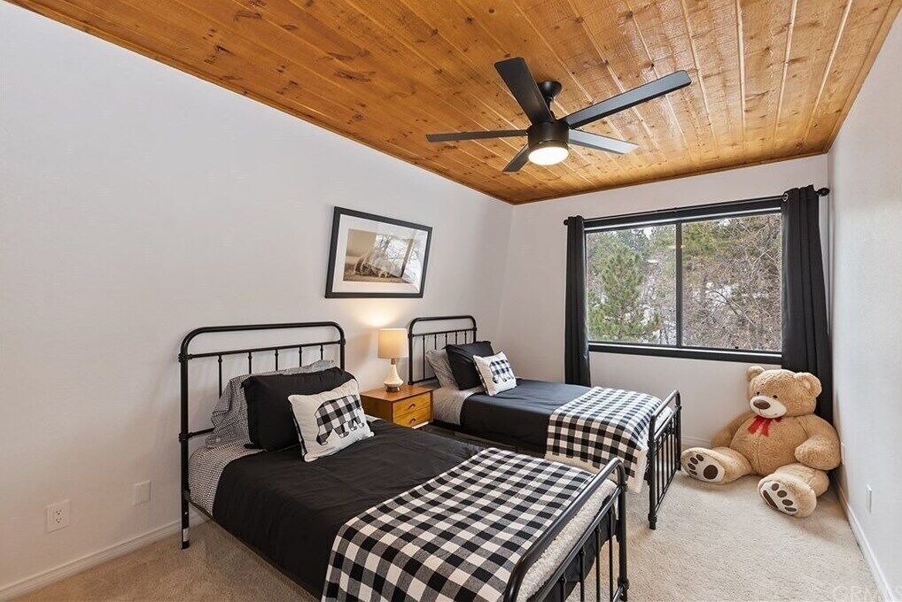 Photo of Bedroom in Upper Moonridge