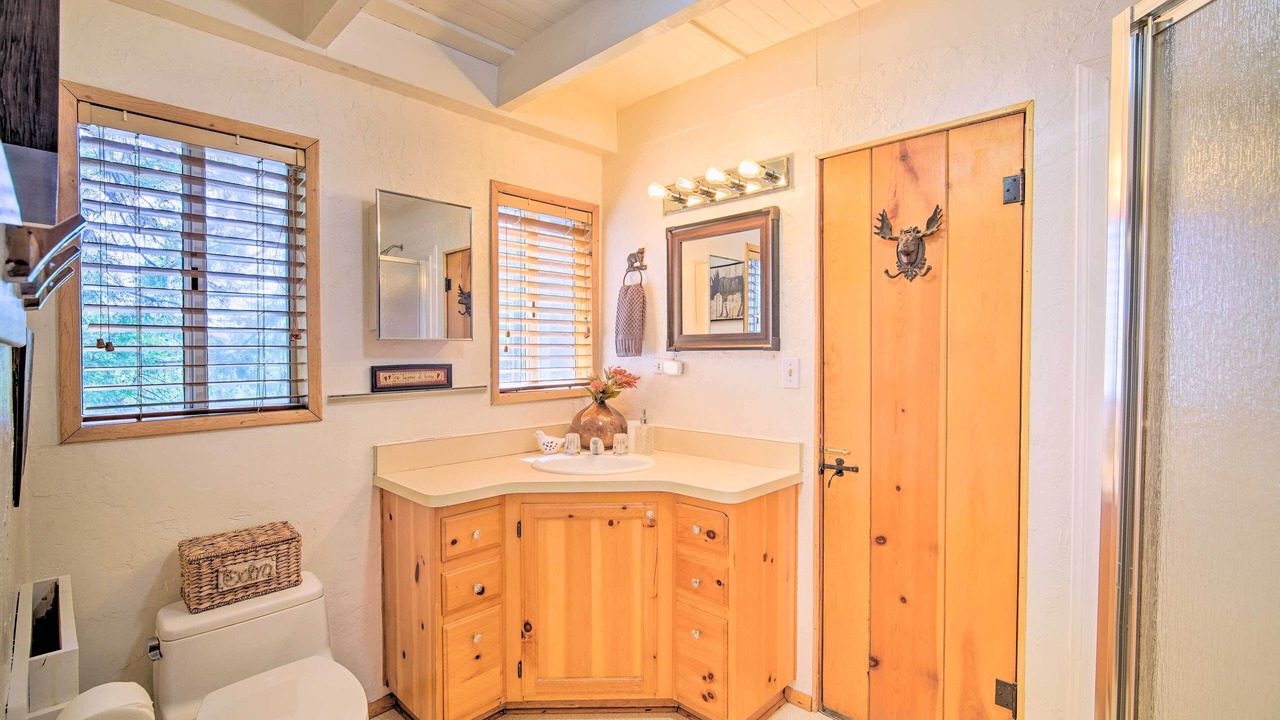 Photo of Bathroom in Cedar Glen