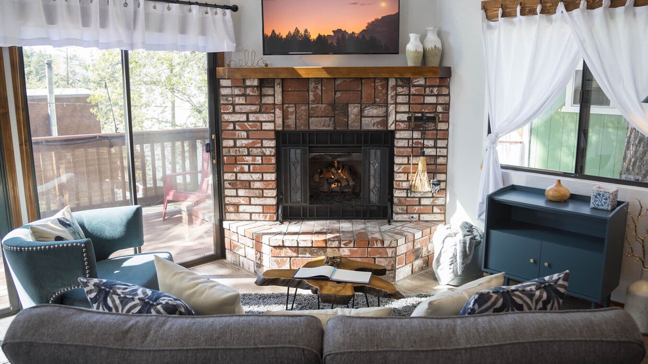 Photo of Livingroom in Big Bear Lake