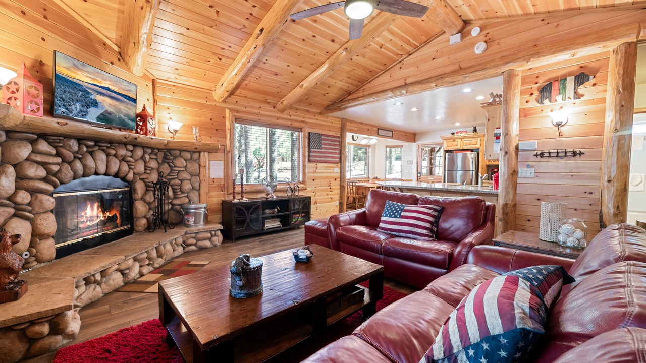 Photo of Livingroom in Fox Farm