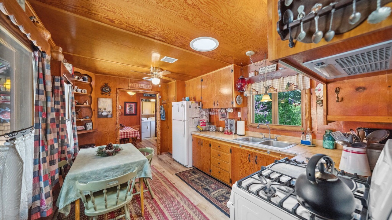 Photo of Kitchen in Fern Valley