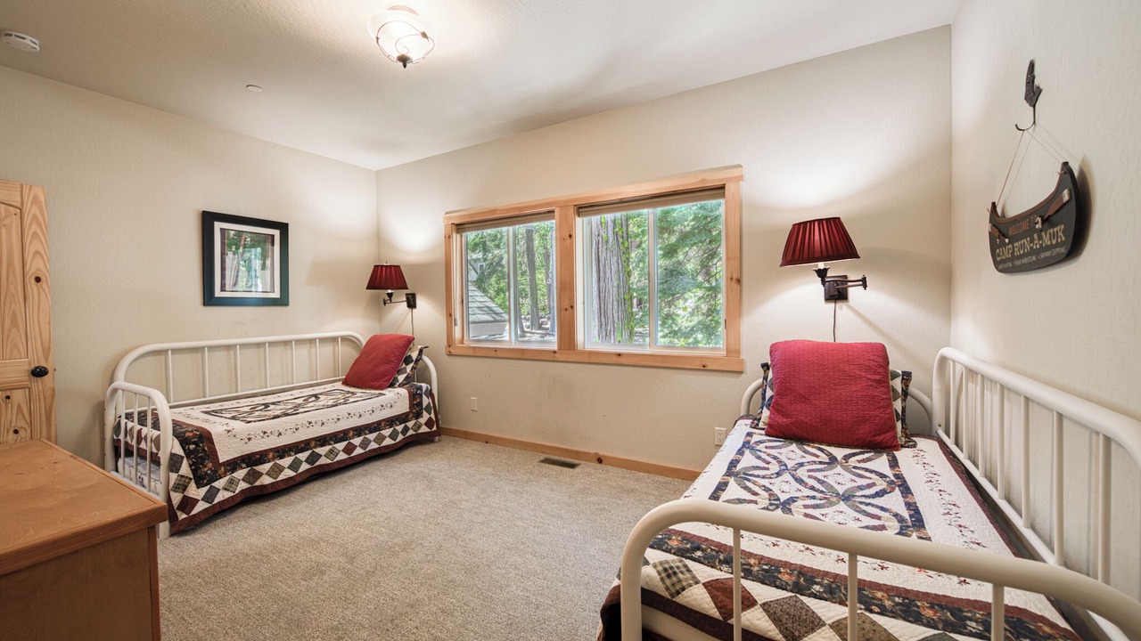 Photo of Bedroom in Homewood