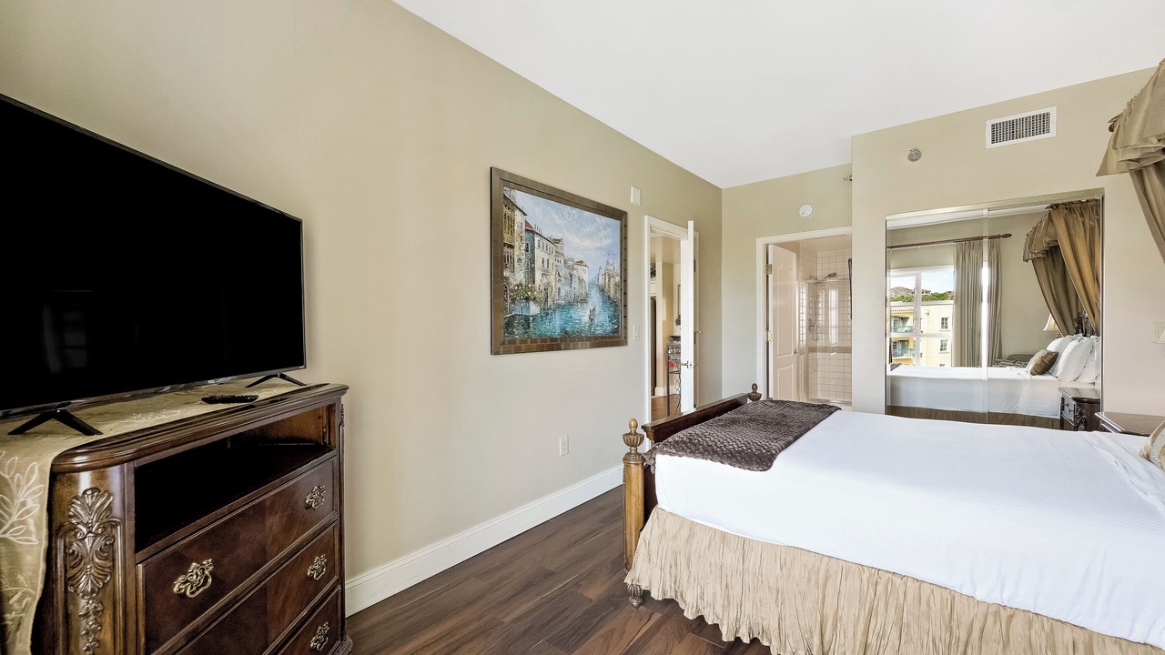 Photo of Bedroom in Lake Las Vegas