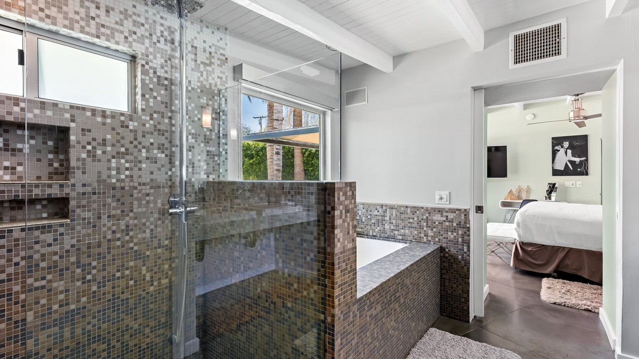 Photo of Bathroom in The Mesa