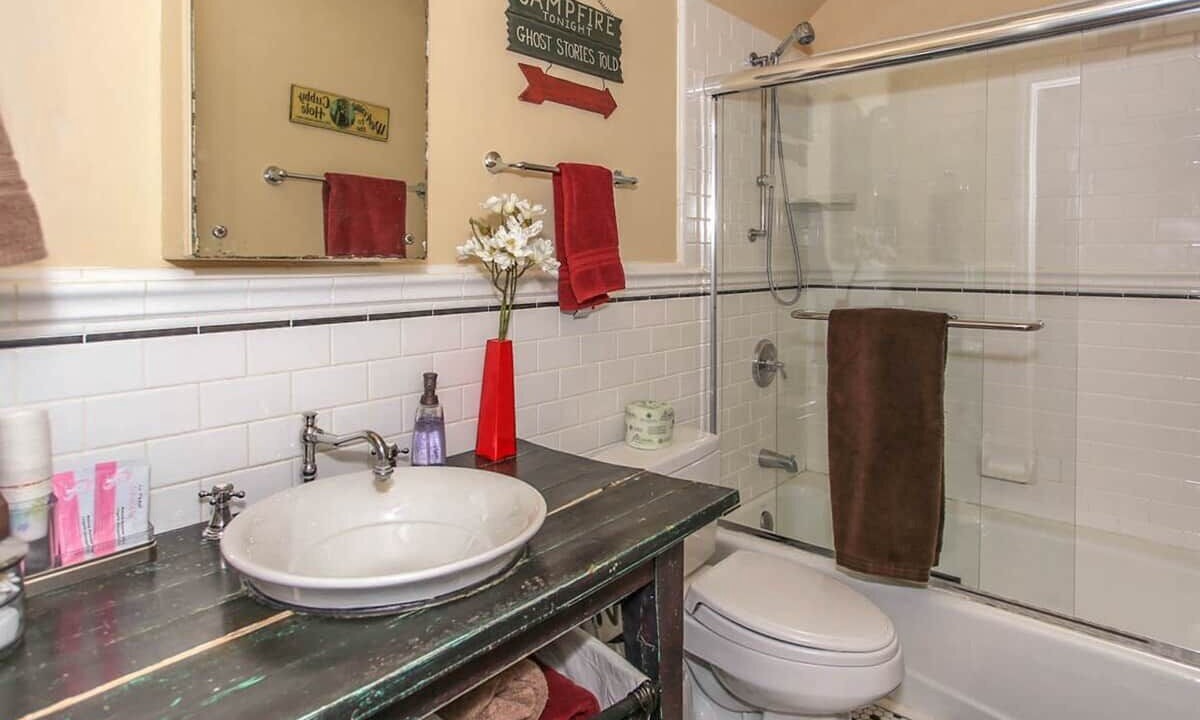 Photo of Bathroom in Big Bear Lake