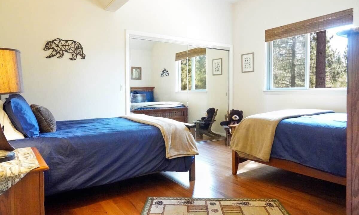 Photo of Bedroom in Big Bear Lake