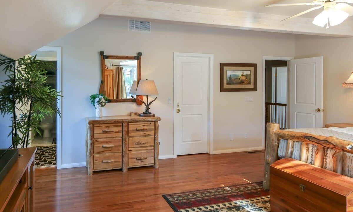 Photo of Bedroom in Big Bear Lake