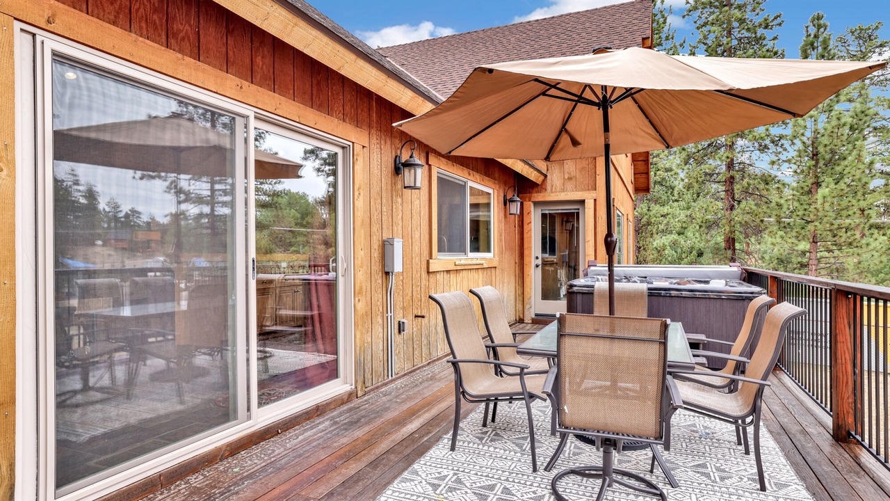 Photo of Outdoor in Castle Glen Estates