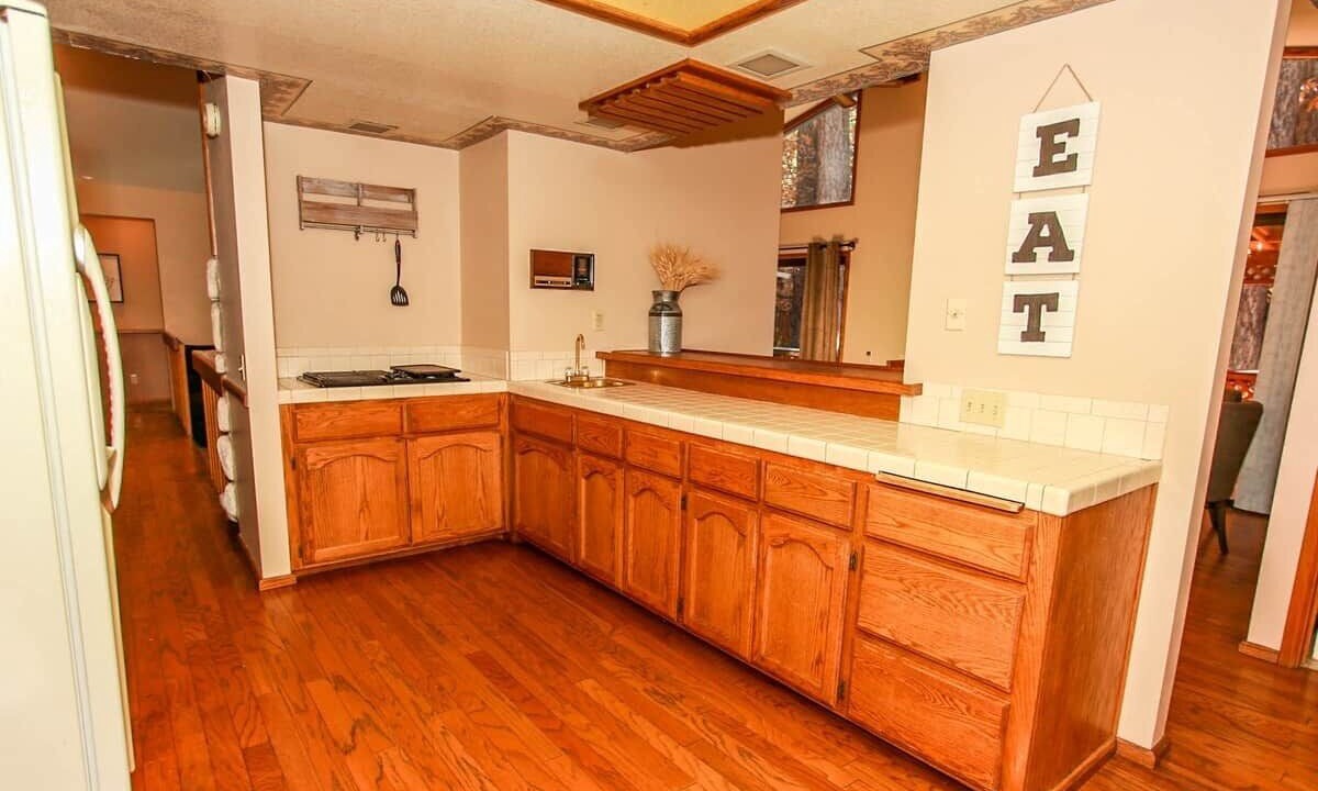 Photo of Kitchen in Summit Estates