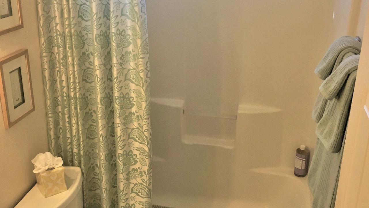 Photo of Bathroom in Cottonwood-Verde Village