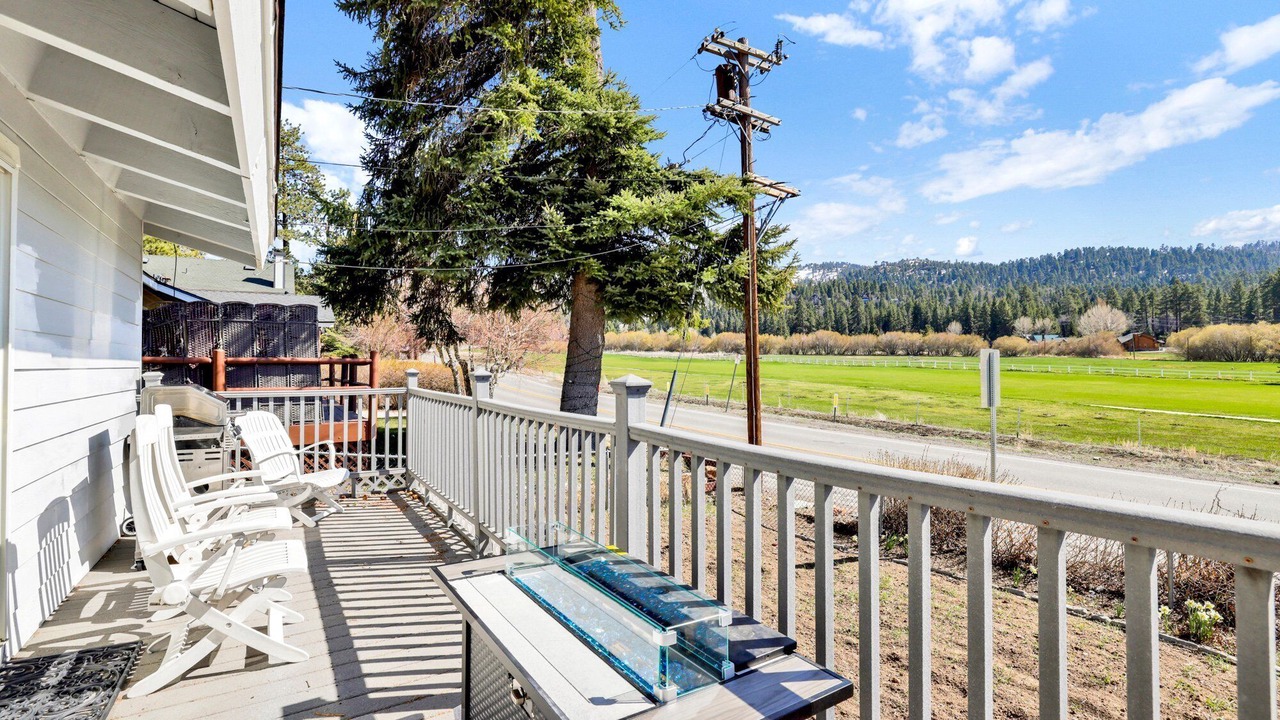 Photo of Outdoor in Moonridge