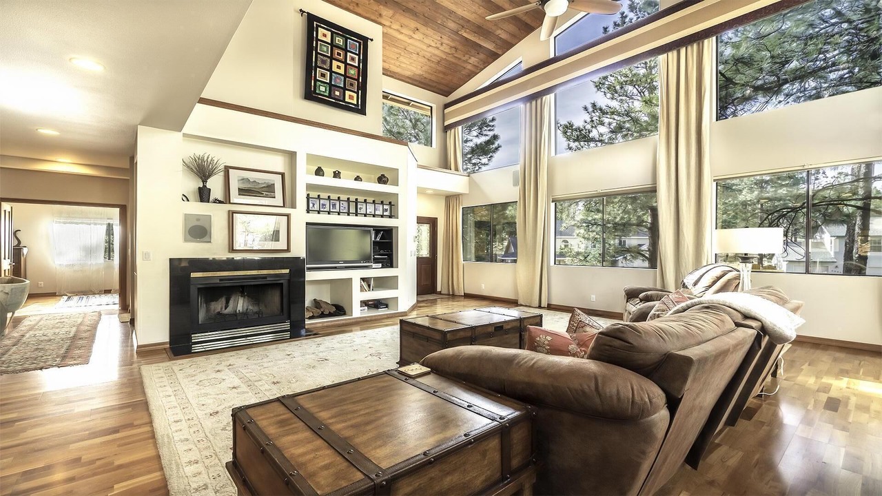 Photo of Livingroom in Flagstaff