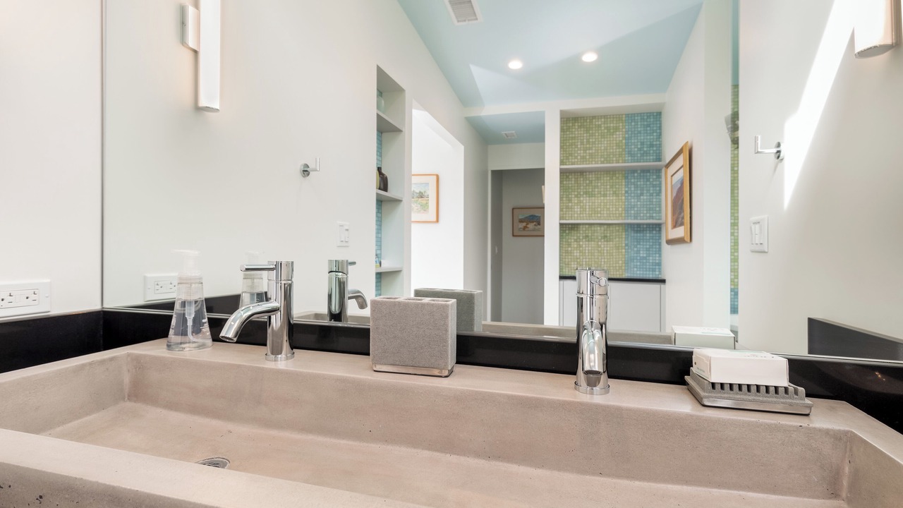 Photo of Bathroom in Tahquitz River Estates