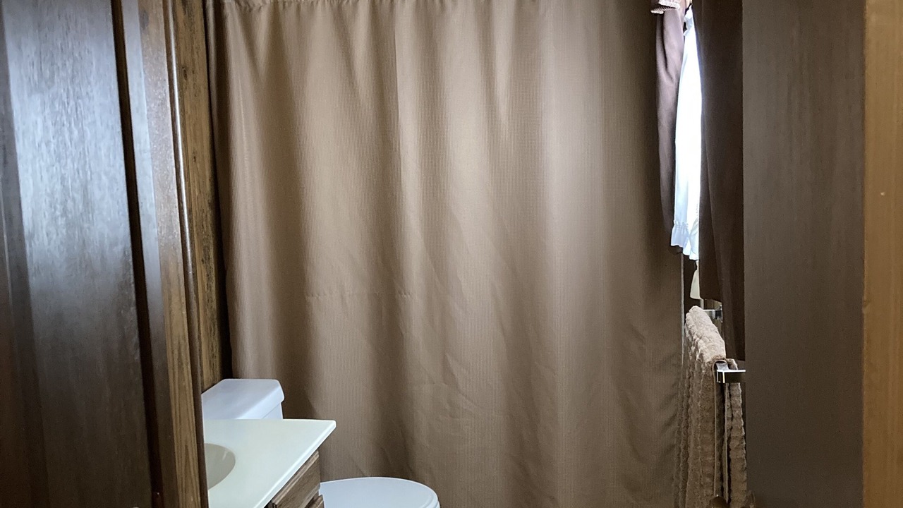 Photo of Bathroom in Strawberry