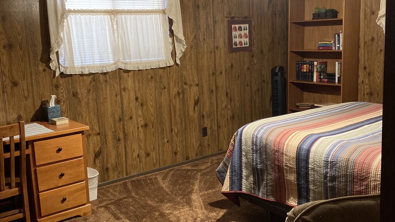 Photo of Bedroom in Strawberry