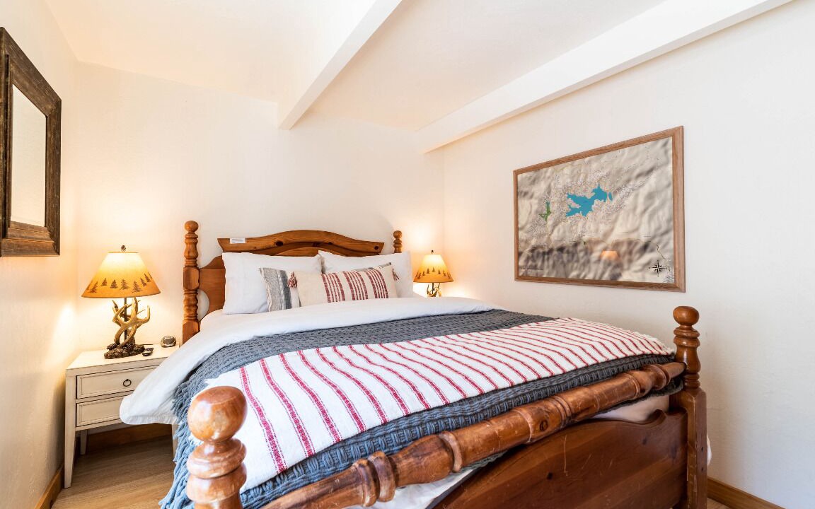 Photo of Bedroom in Crest Park
