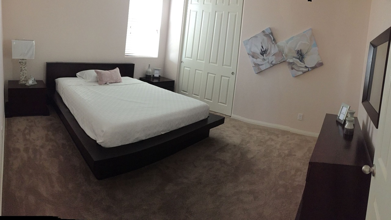 Photo of Bedroom in Enterprise