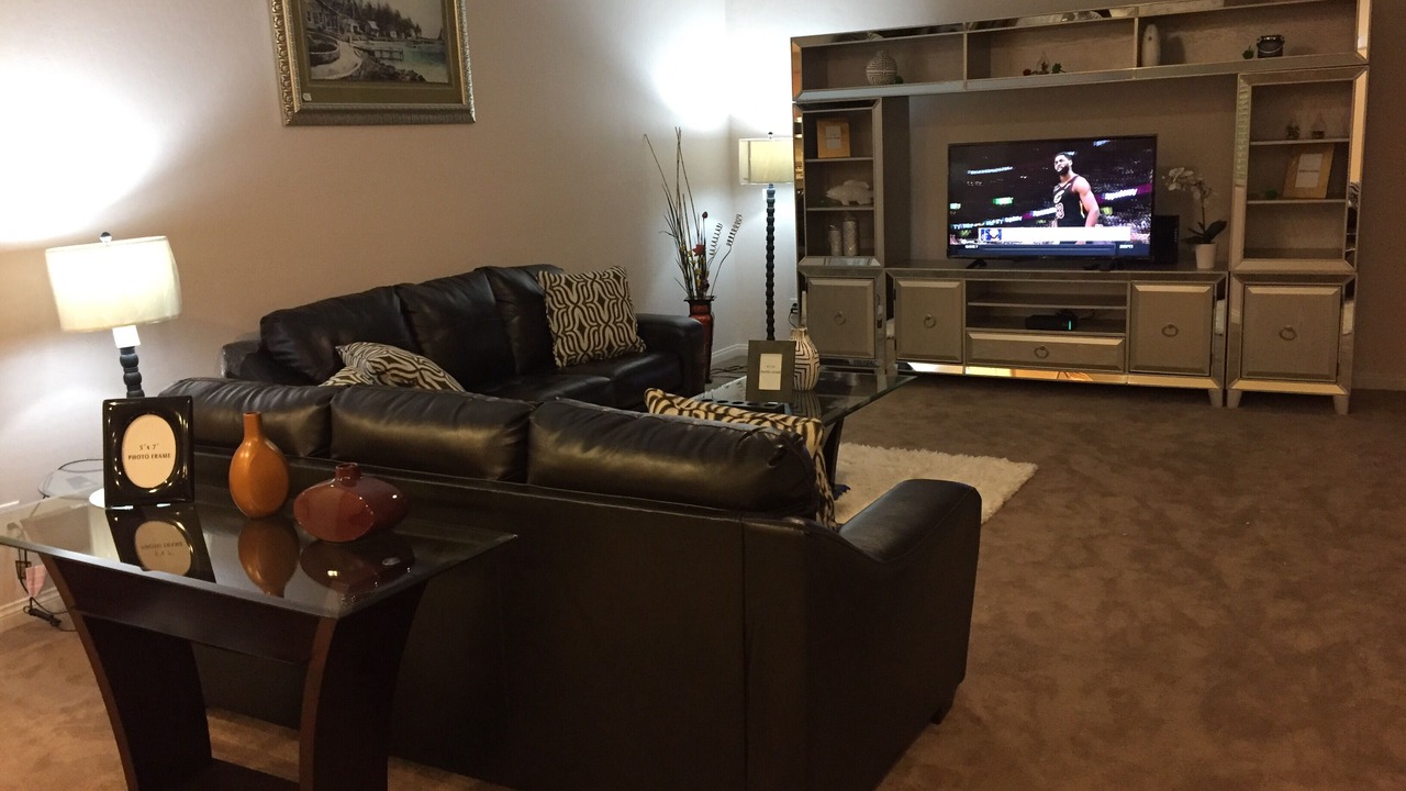 Photo of Livingroom in Enterprise