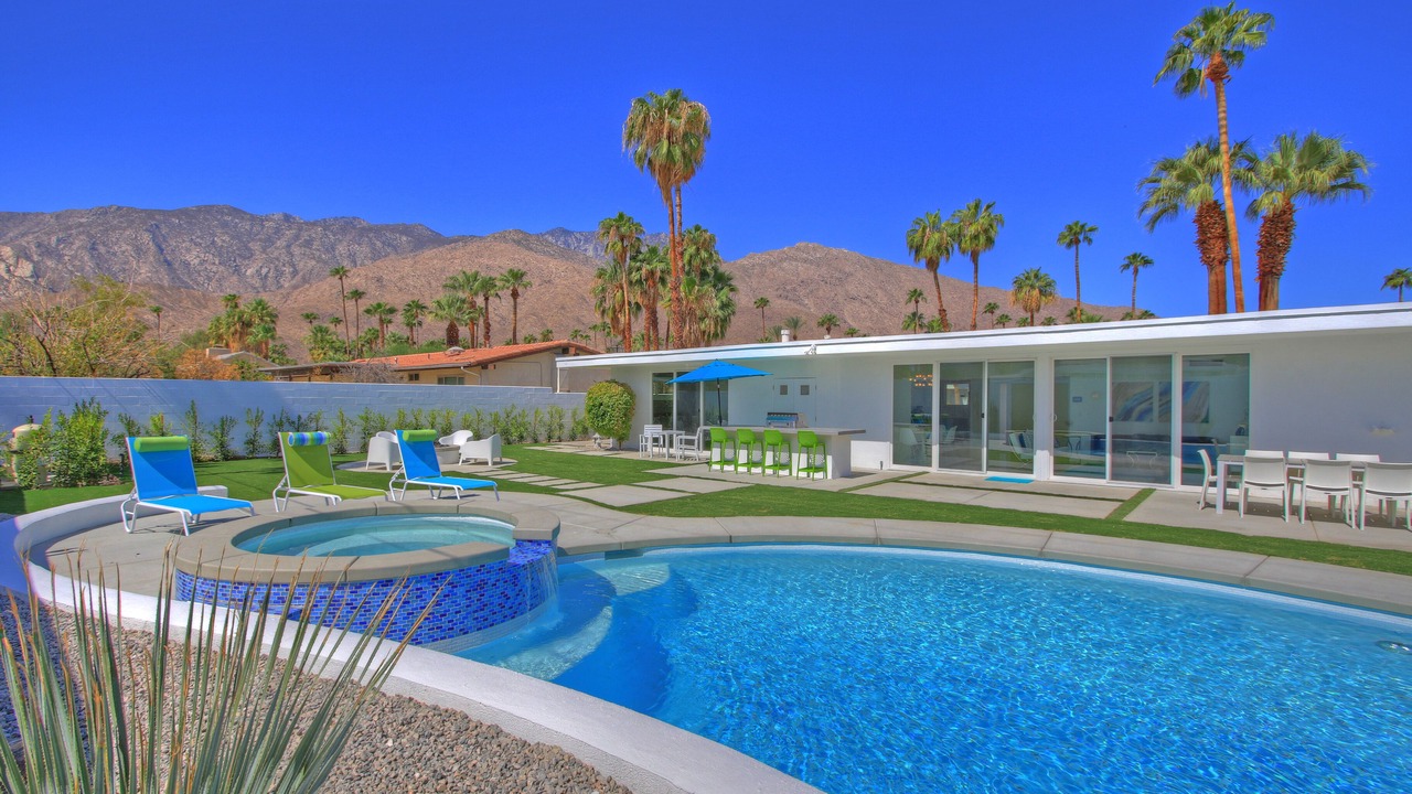 Photo of Others in Twin Palms