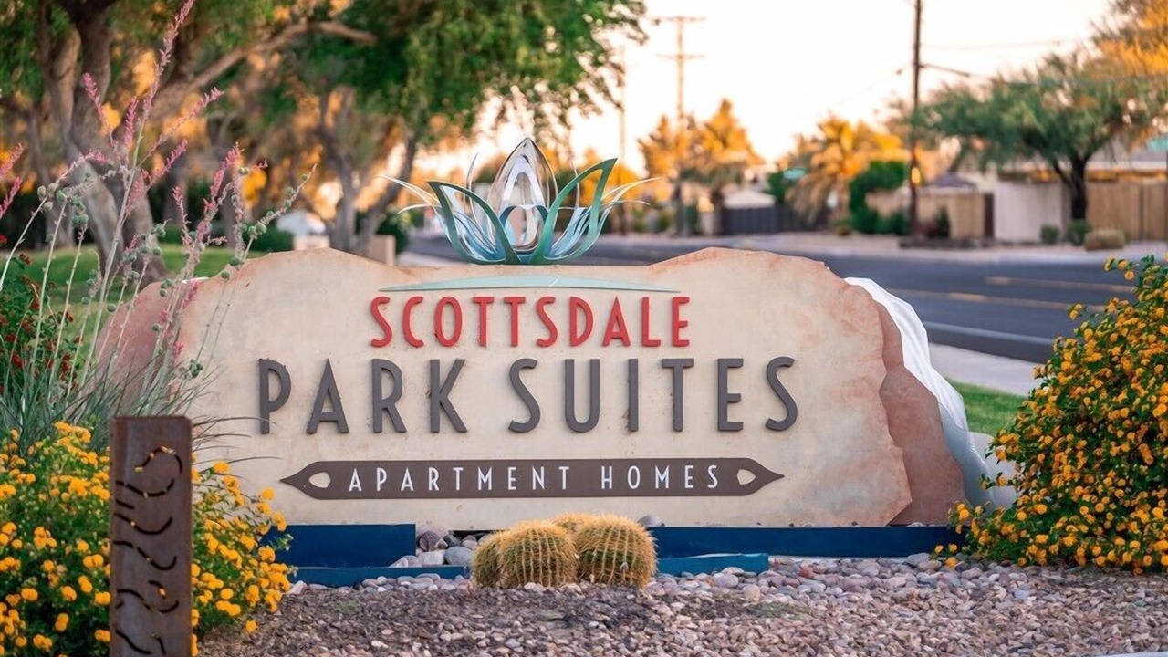 Photo of Others in New Papago Parkway