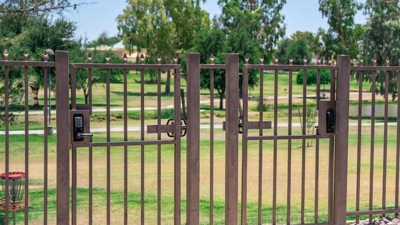 Photo of Outdoor in New Papago Parkway