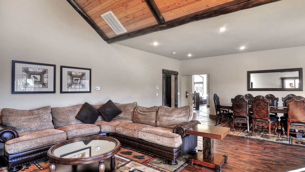Photo of Livingroom in Castle Glen Estates