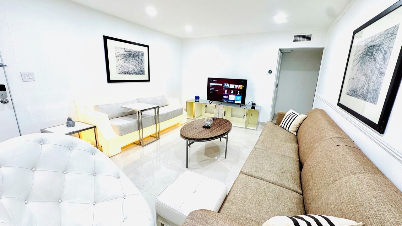 Photo of Livingroom in Beverly Green