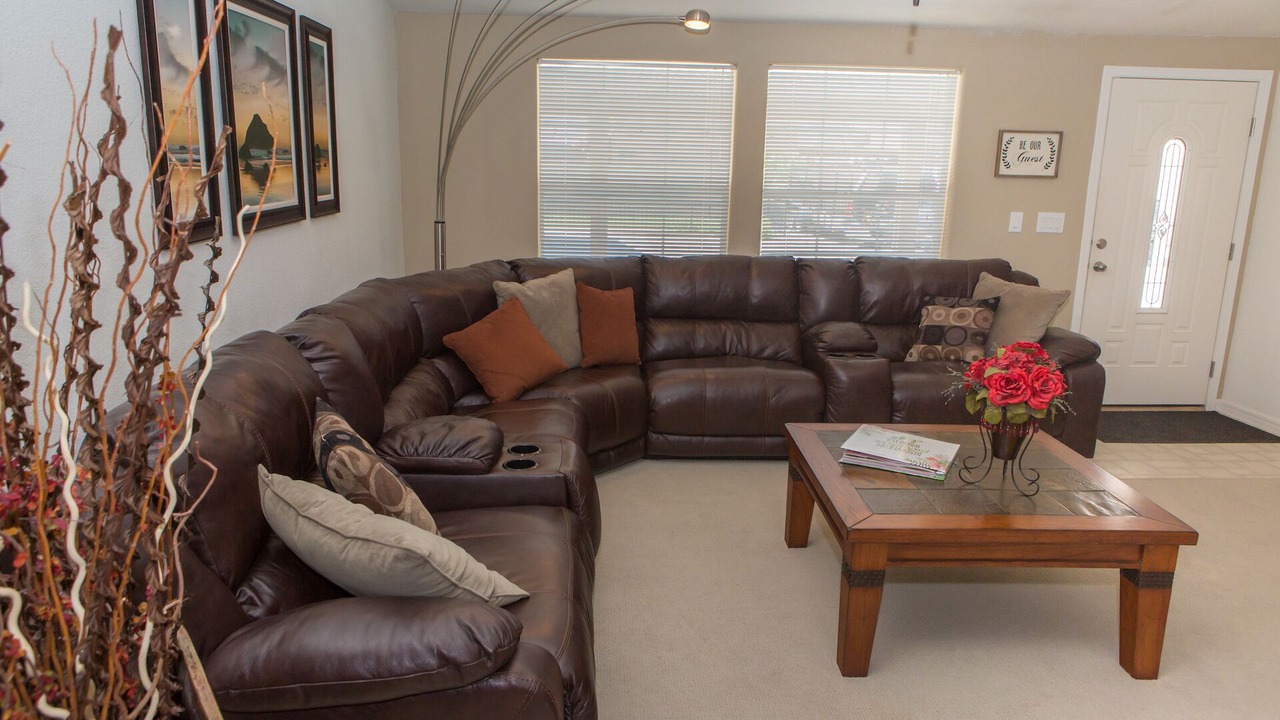 Photo of Livingroom in Parker Strip