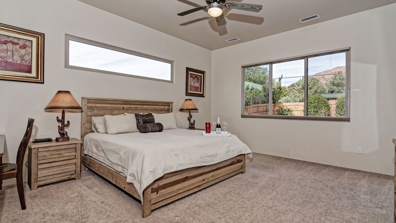 Photo of Bedroom in Oak Creek