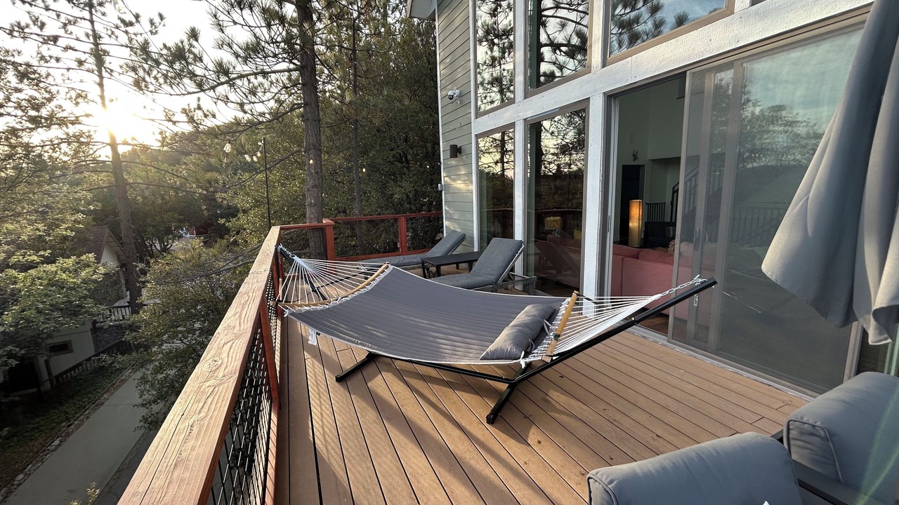 Photo of Patio Balcony in Lake Arrowhead