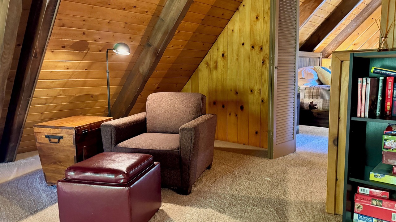 Photo of Bedroom in Idyllwild