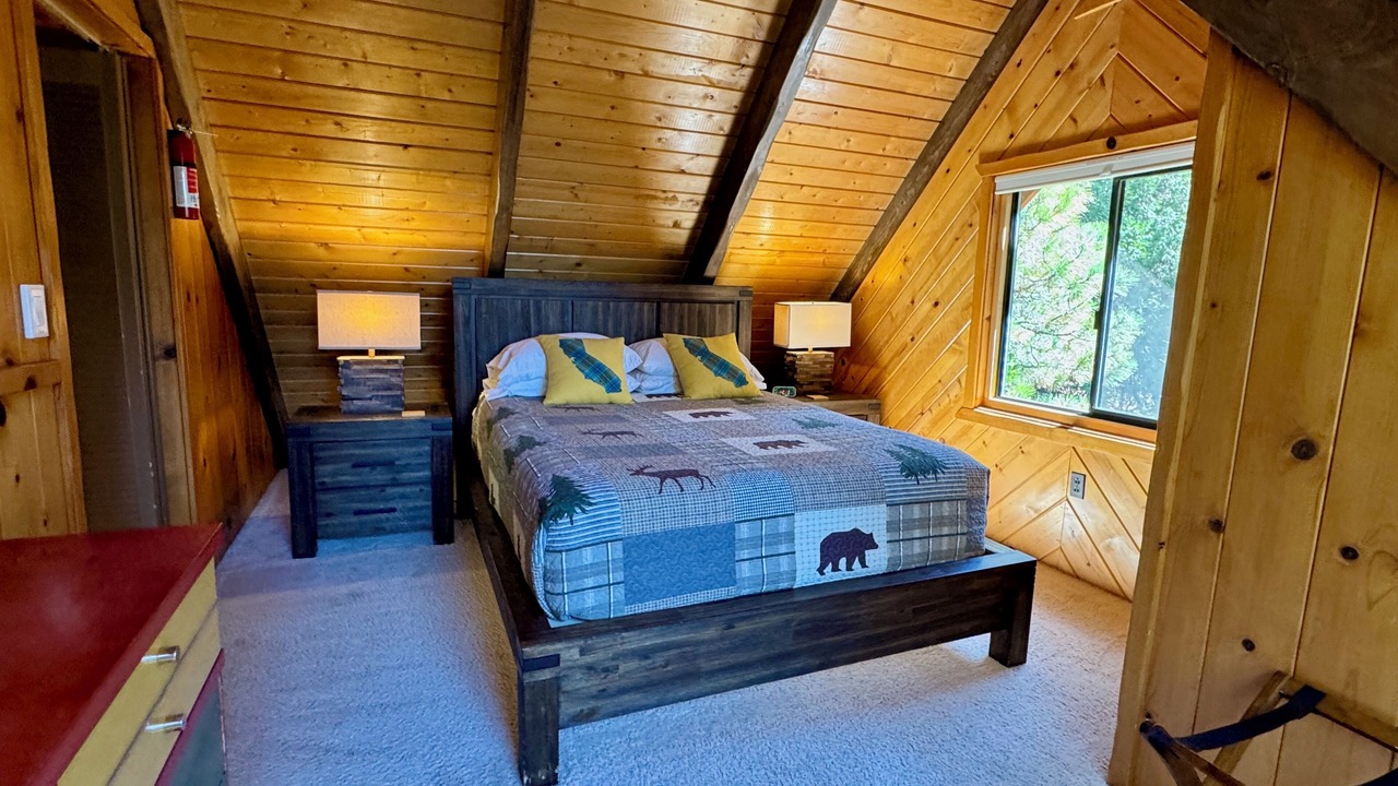 Photo of Bedroom in Idyllwild