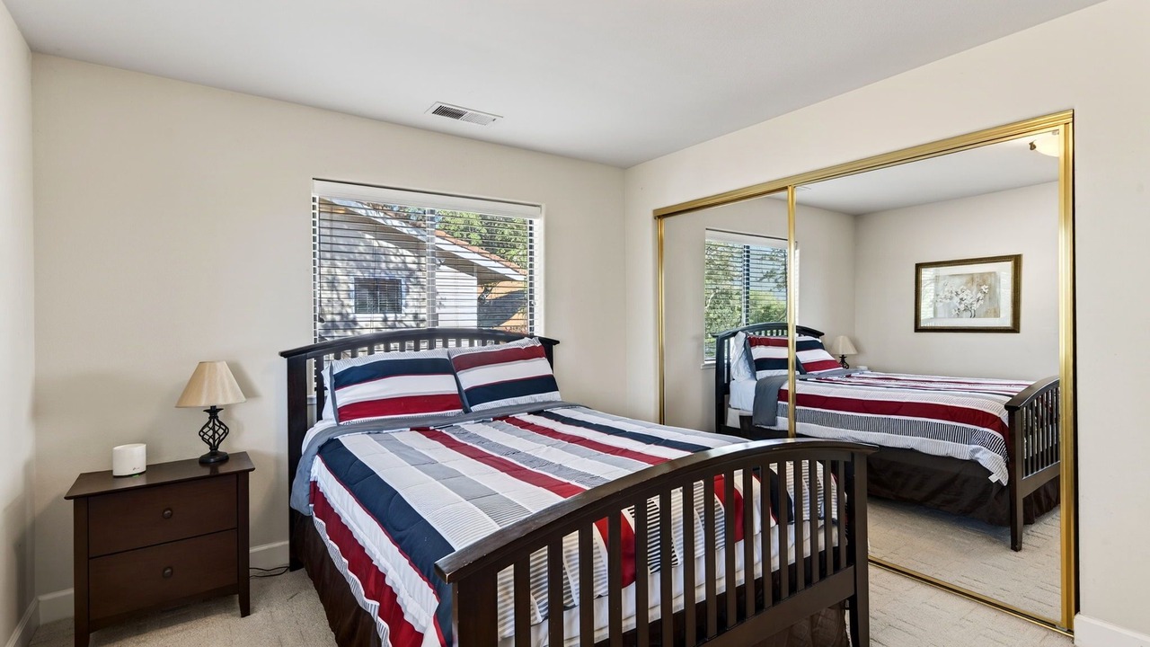 Photo of Bedroom in Clear Lake