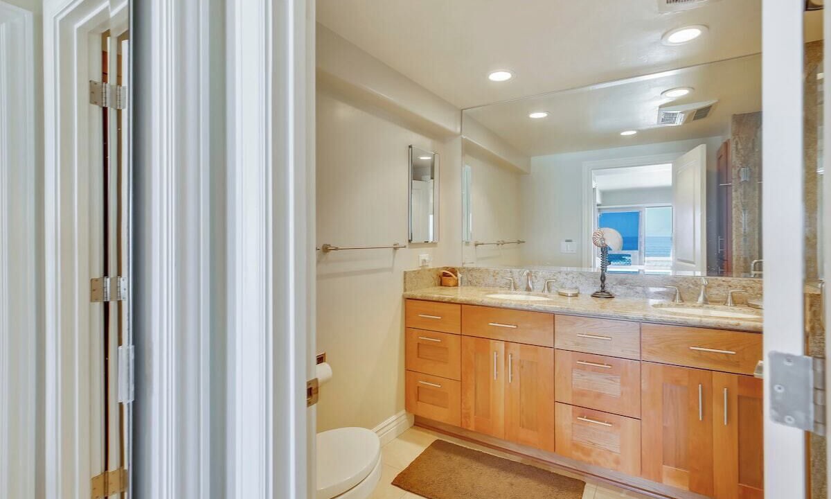 Photo of Bathroom in La Selva Beach