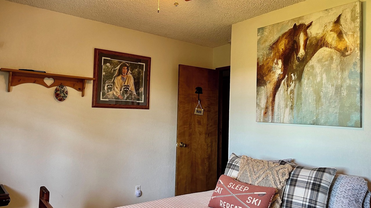 Photo of Bedroom in Arrowhead Villas