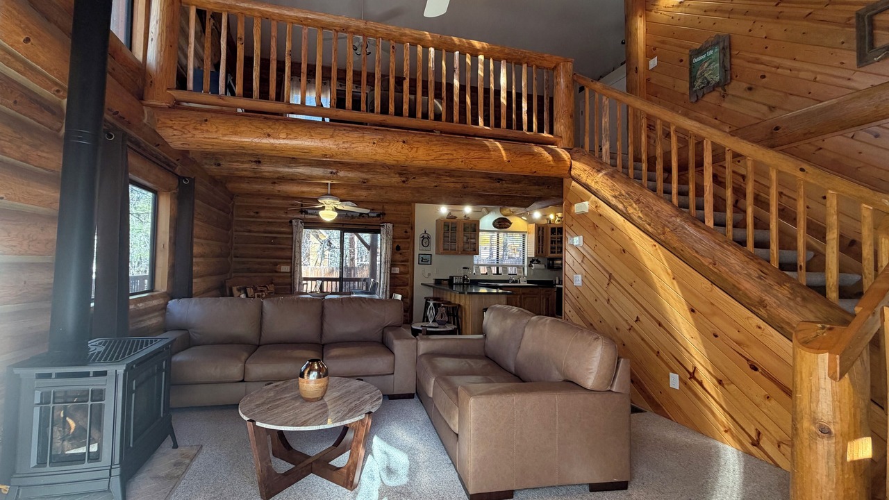 Photo of Livingroom in Pinetop